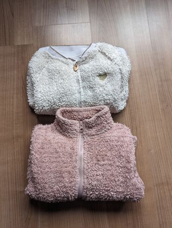 Lots de deux gilets 6ans