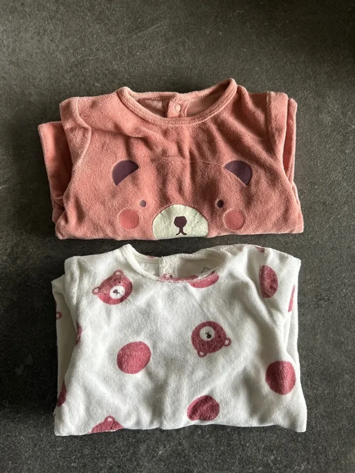 Lot de 2 pyjamas hiver 9 mois