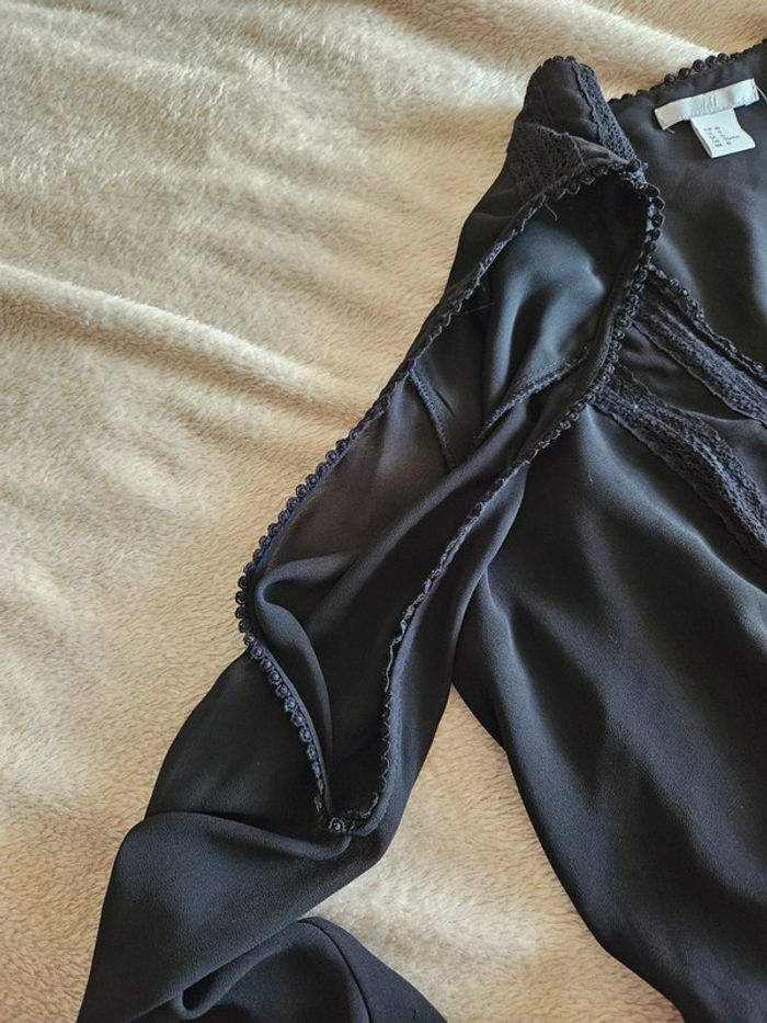 Robe noir à broderies et épaules nues H&M - photo numéro 5
