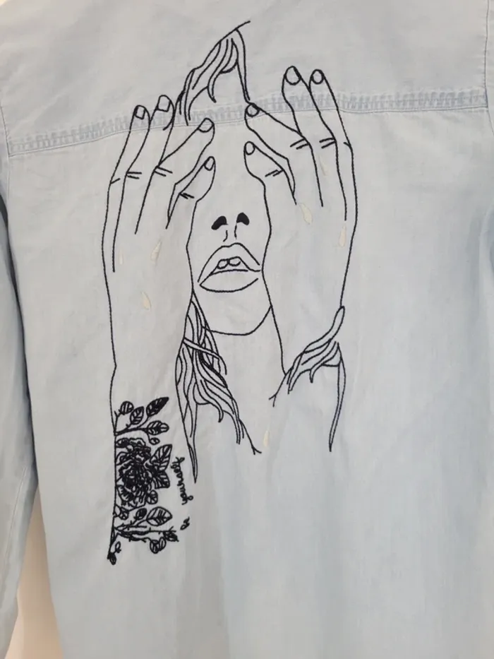 Chemise en jeans brodé - photo numéro 6