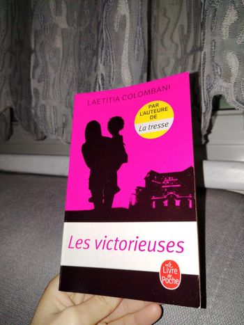 Livre "les victorieuses" de Laëtitia Colombani