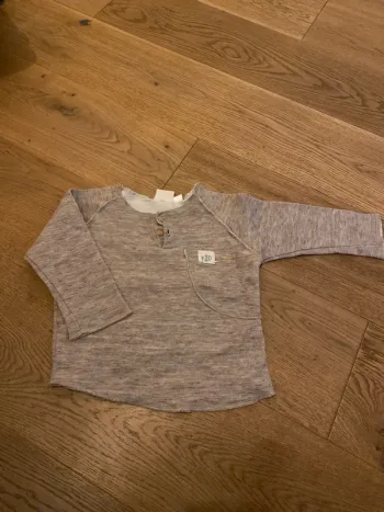 Tee shirt