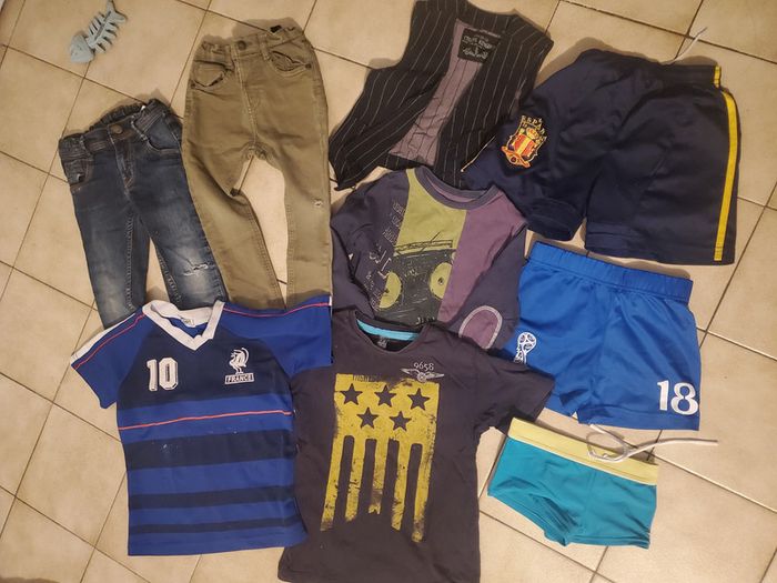 Lot vêtements garçon 4 ans