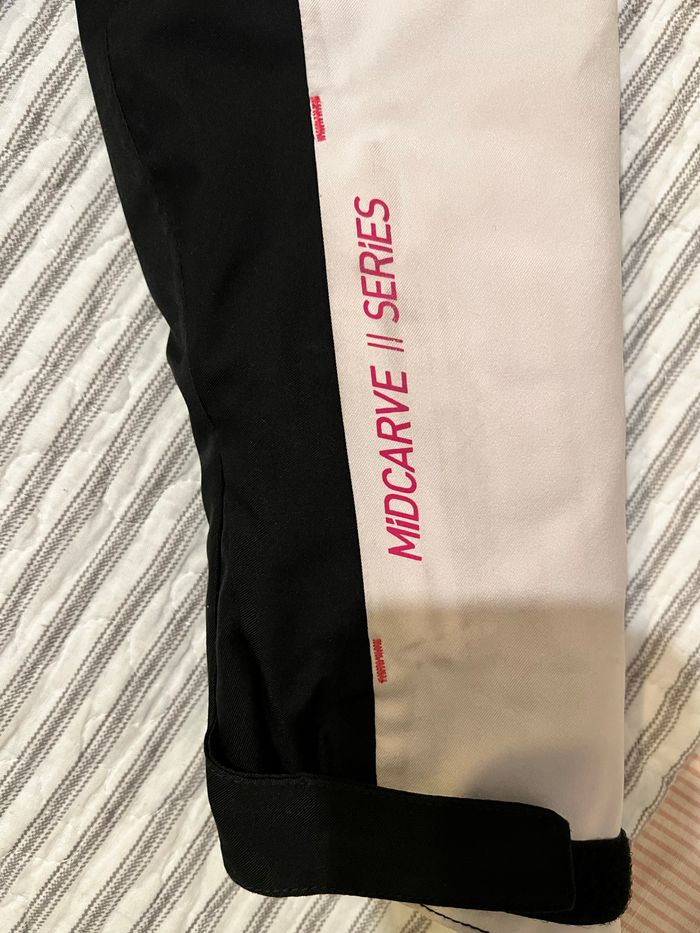 Ensemble ski comme neuf 8 ans - photo numéro 4