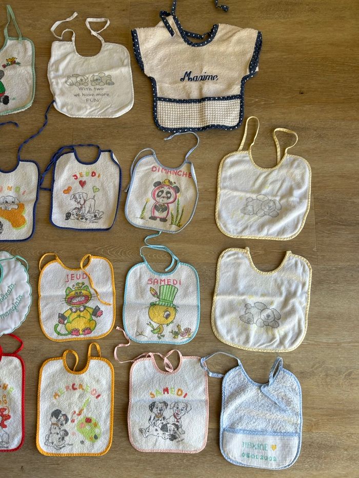 Lot de 18 bavoirs bébé – coton éponge, brodés, mixte - photo numéro 3