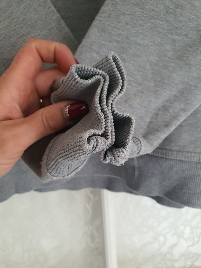 Sweat gris - photo numéro 3