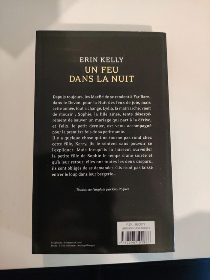 Un feu dans la nuit - photo numéro 3