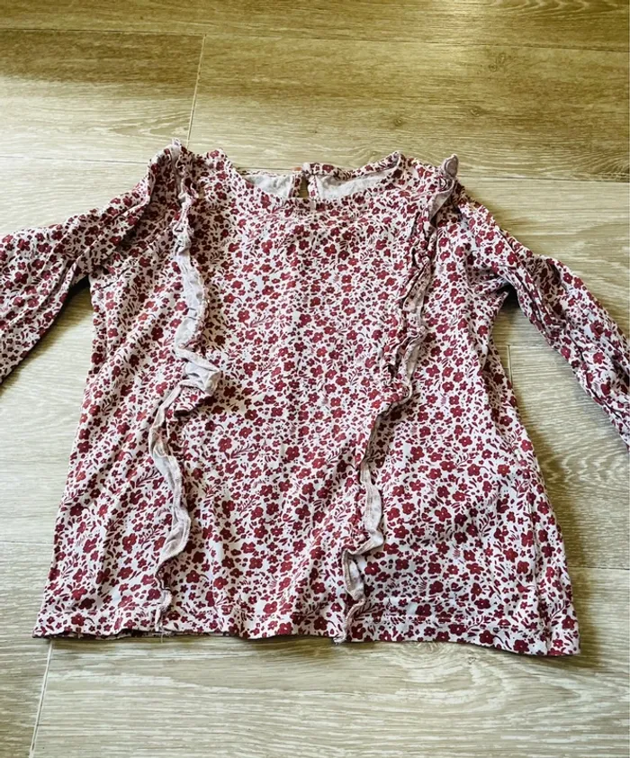 Tee shirt ML taille 6 ans fleurs - photo numéro 2