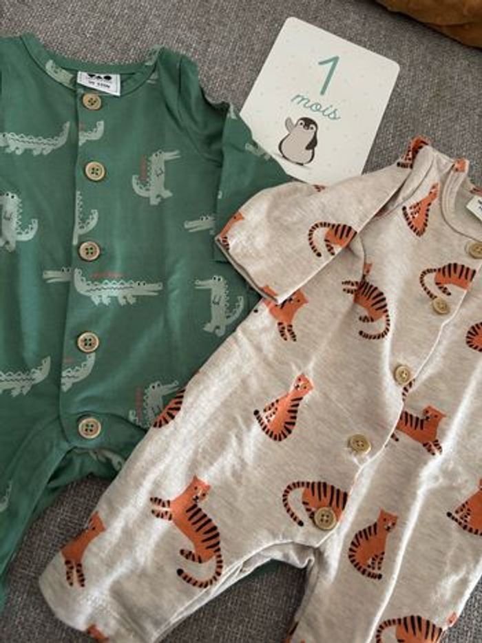 Lot pyjama sans pied 1 mois - photo numéro 2