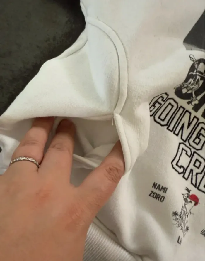 Sweat blanc One Piece Zara garçon 8/9 ans - photo numéro 4