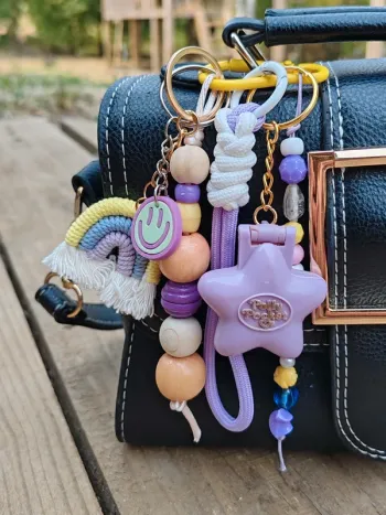 Bijou de sac porte clé Polly pocket vintage violet