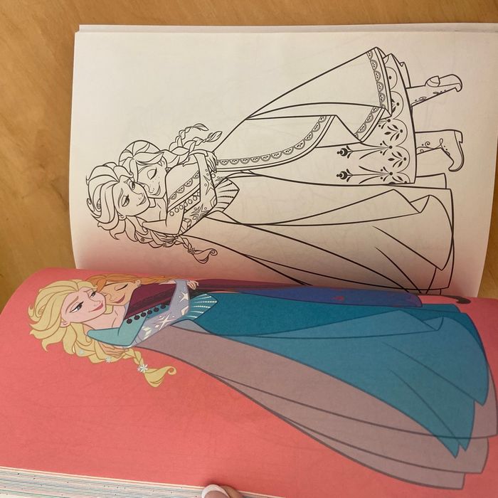 Coloriage la reine des neiges - photo numéro 3
