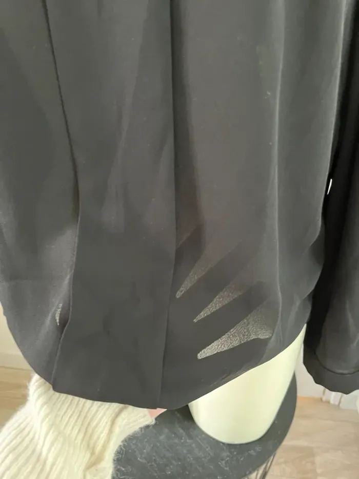 Blouse fluide et légèrement transparente - photo numéro 6