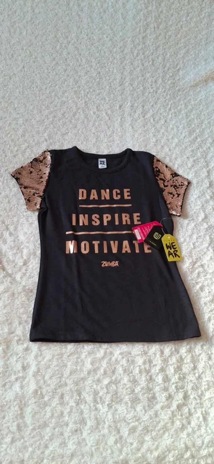 T-shirt zumba we ar noir neuf avec étiquette