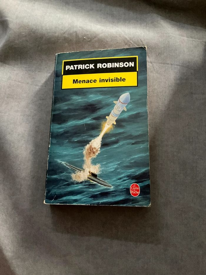 #menace invisible Patrick Robinson )