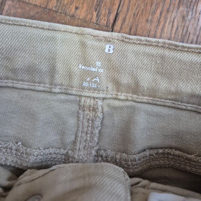 Short en jean beige garcon kiabi taille 7ans - photo numéro 2