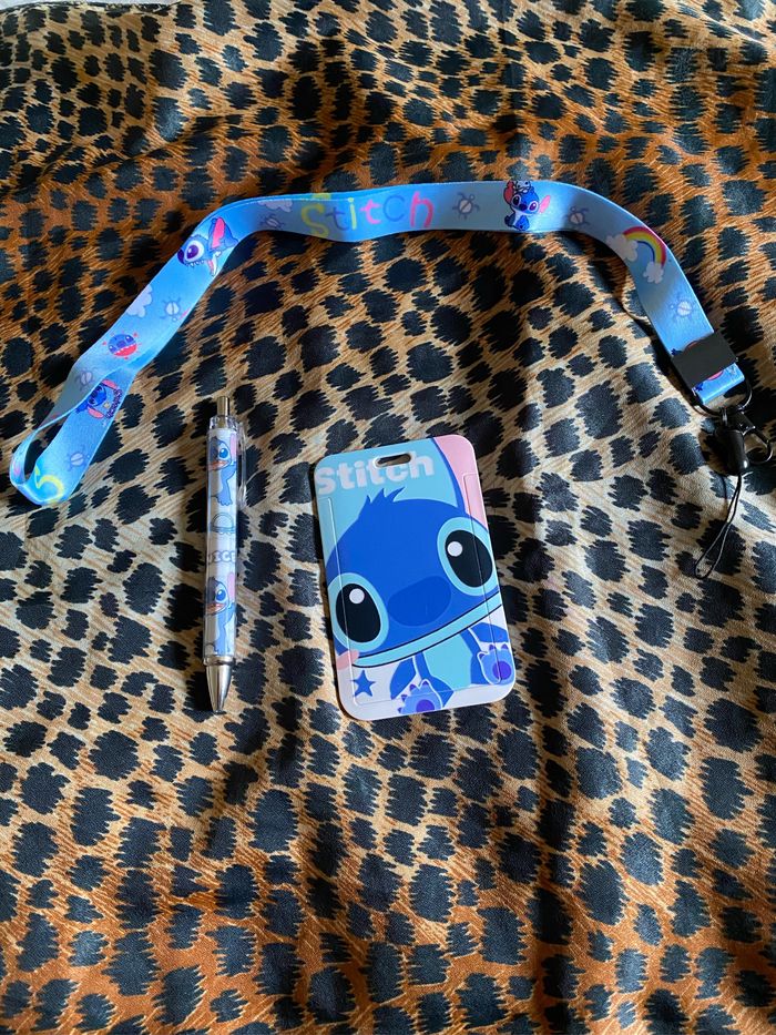 Porte carte Stitch - photo numéro 4