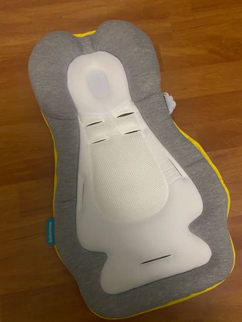Coussin réducteur babymoov neuf