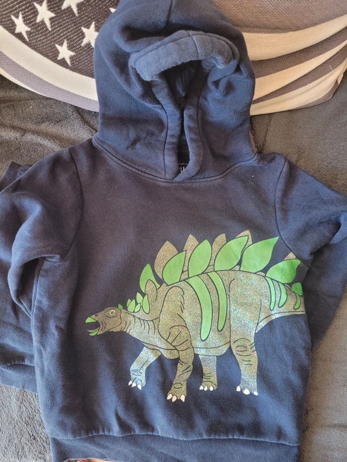 Lot 2 sweats shirt 6 ans - photo numéro 2