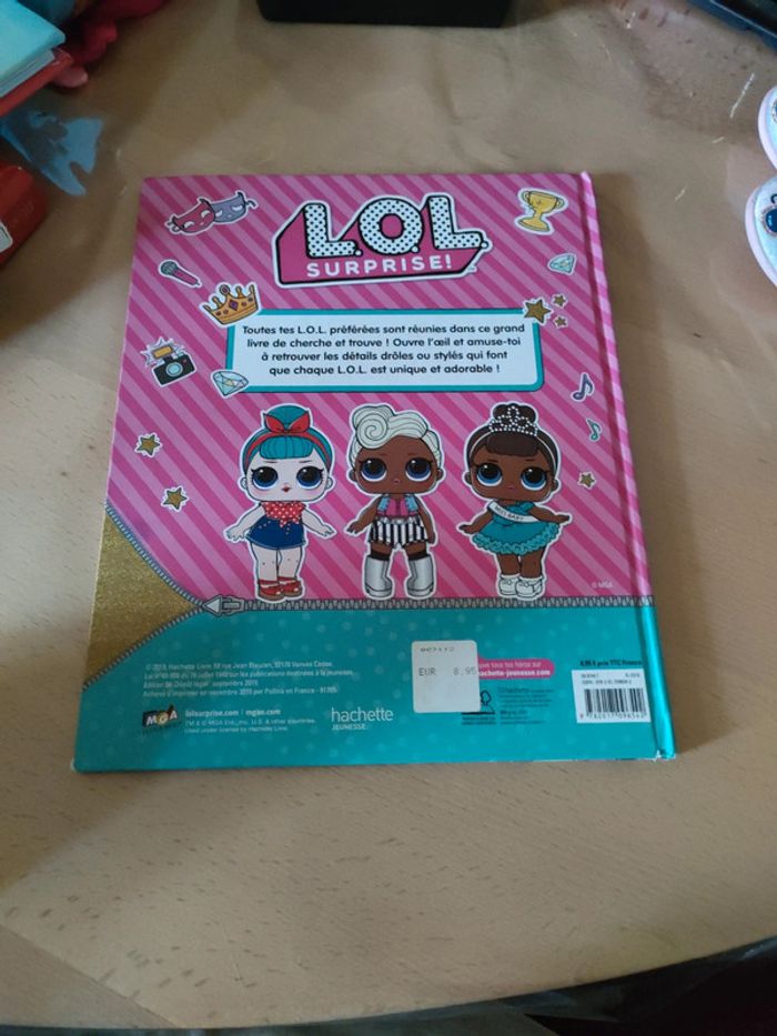 Livre format BD cherche et trouve LOL - photo numéro 2