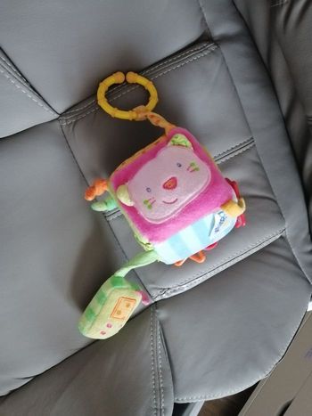 Jouet hochet suspendu en tissu