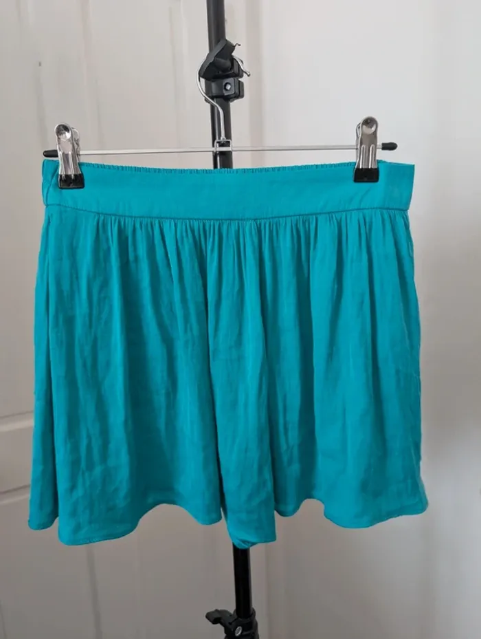 Short vert Bershka TS - photo numéro 3
