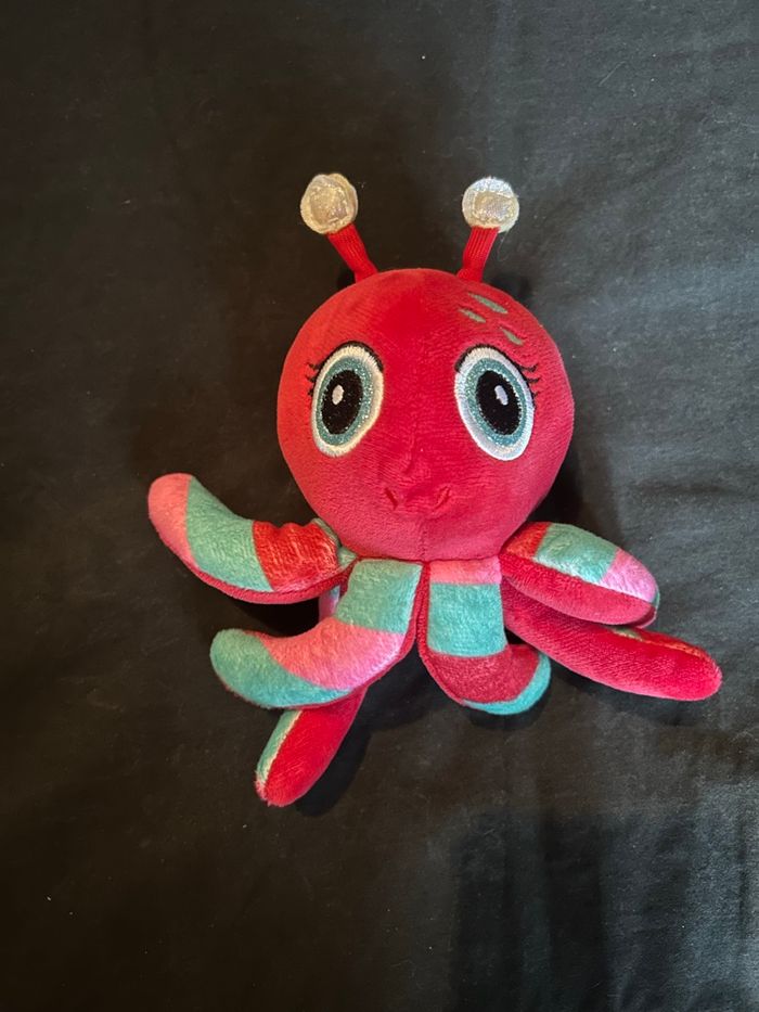 Petite peluche créature