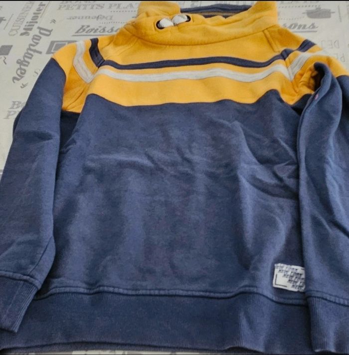 Vend  3 pulls garçons 12 ans - photo numéro 5