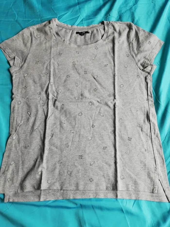 Lot de t-shirts ado - photo numéro 2