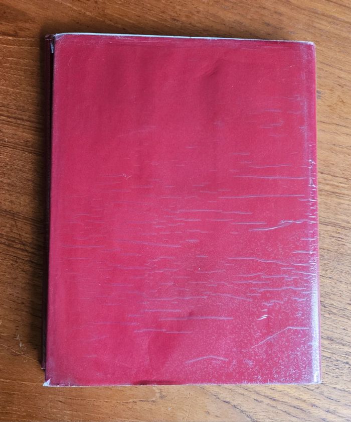 "Archives de Normandie".
242 pages.
ISBN : 2.85132.028.9 - photo numéro 7