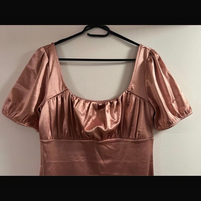 Robe satin - photo numéro 2