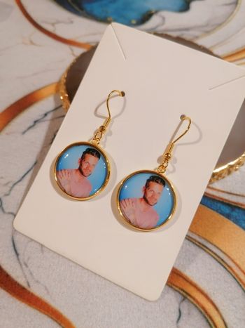 Boucle d'oreille keen'v