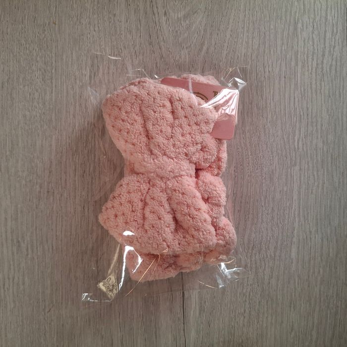 Bandeau rose pour femme - très doux avec nœud pour soins visage - NEUF avec étiquette