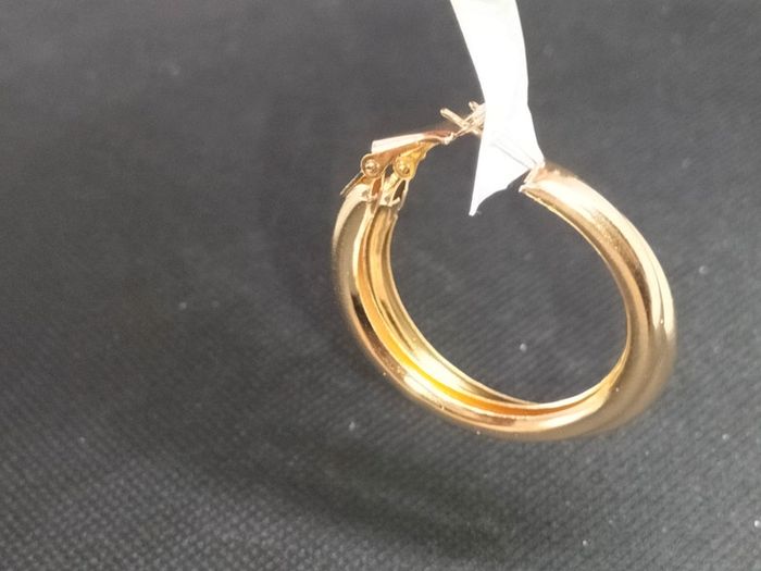 Boucle d'oreille anneaux doré fermé - photo numéro 2