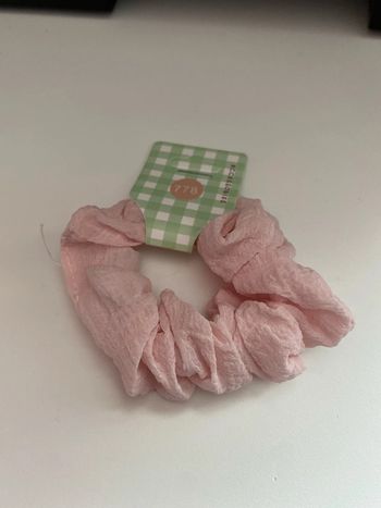 Chouchou matière gaufrée rose