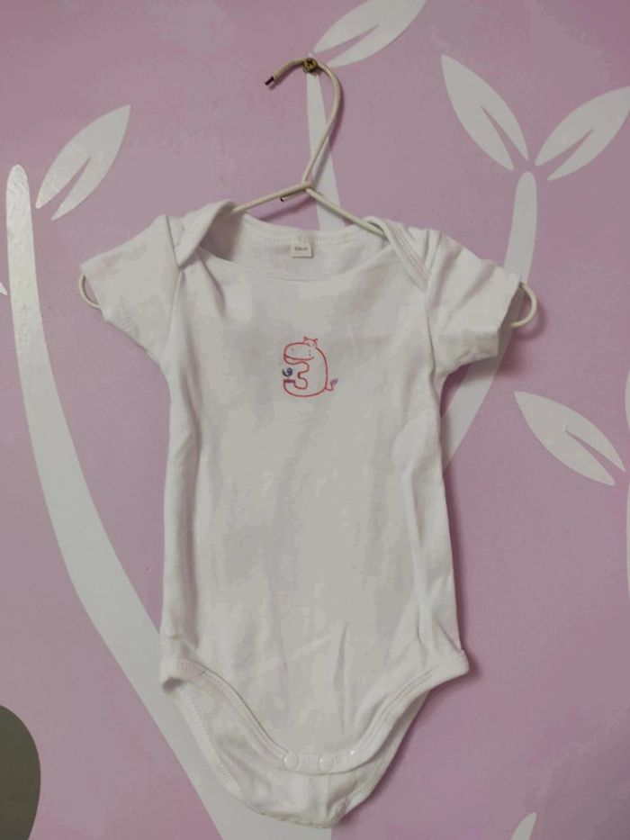 Lot de 3 body manches courtes taille 6 mois - photo numéro 6