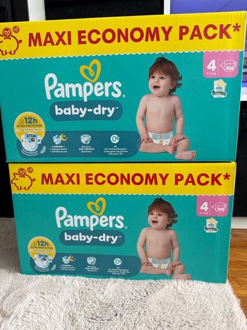 Couche taille 4 Pampers baby dry 