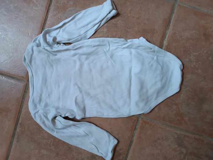 Body garçon 18 MOIS - photo numéro 2