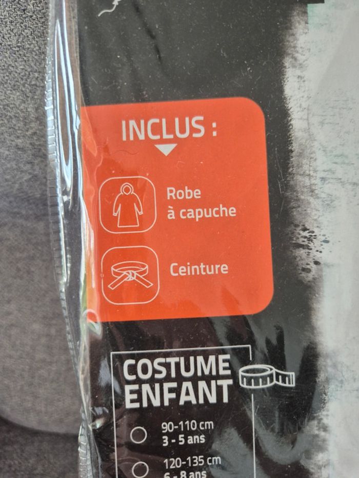 Lot deguisement - photo numéro 2