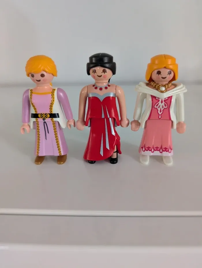 Playmobil lot personnage femme en robe reine princesse autre