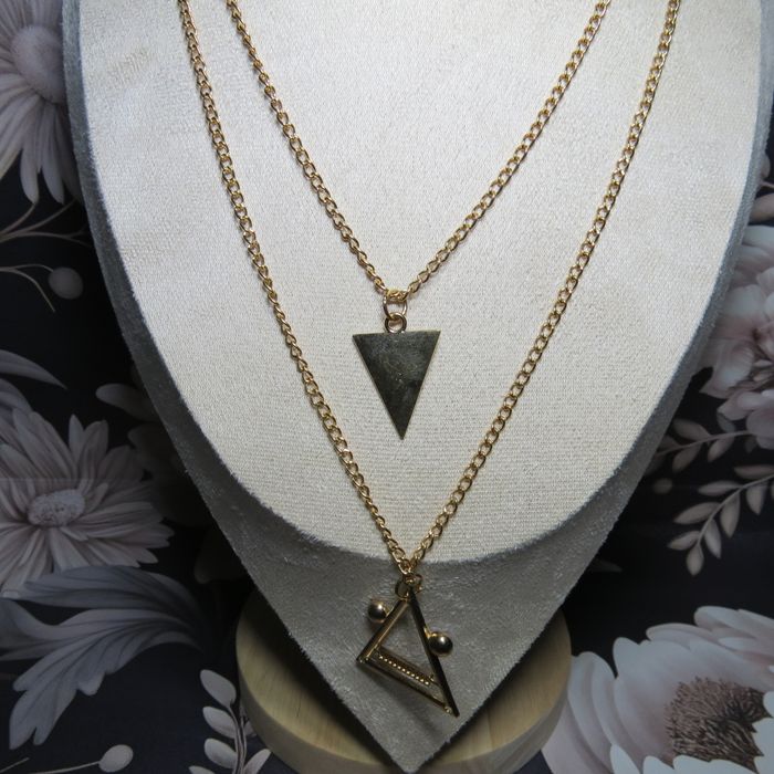 🌟 Superbe Collier Double Rang – Motifs Triangulaires Dorés 🌟 - photo numéro 8