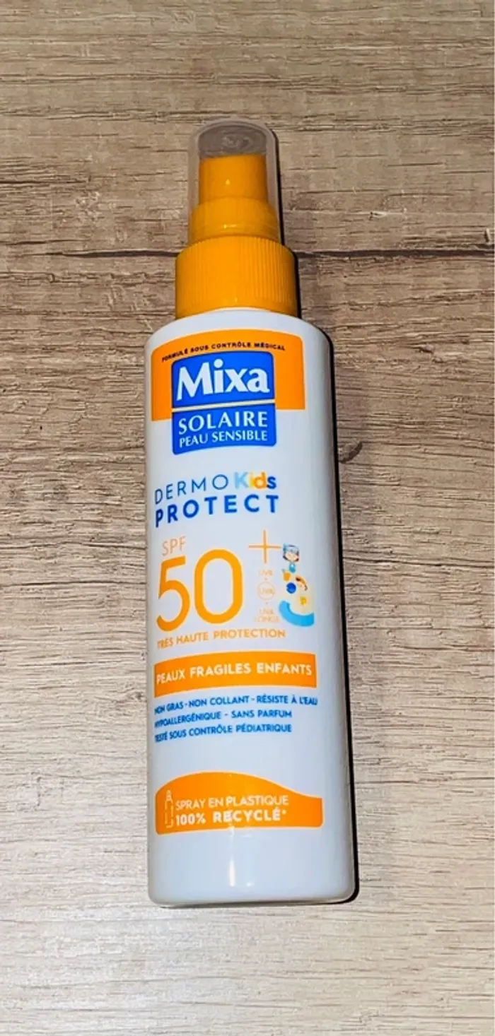 Spray crème solaire Mixa uv 50+