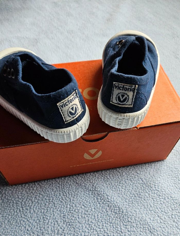 Victoria chaussure neuve - photo numéro 3
