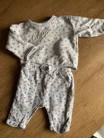 Ensemble jogging décontracté Kiabi 3 mois gris imprimé tbe