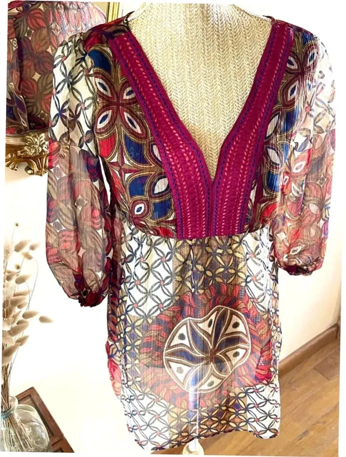 Sublime tunique léger décolleté en V motif géométrique - photo numéro 10