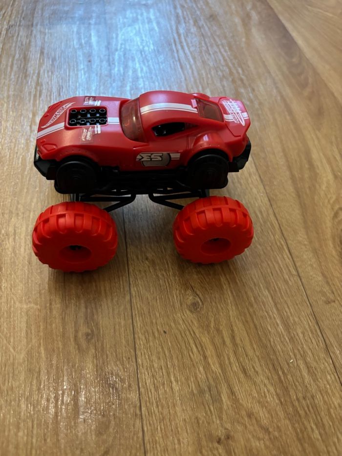 Voiture géante kinder rouge - photo numéro 2