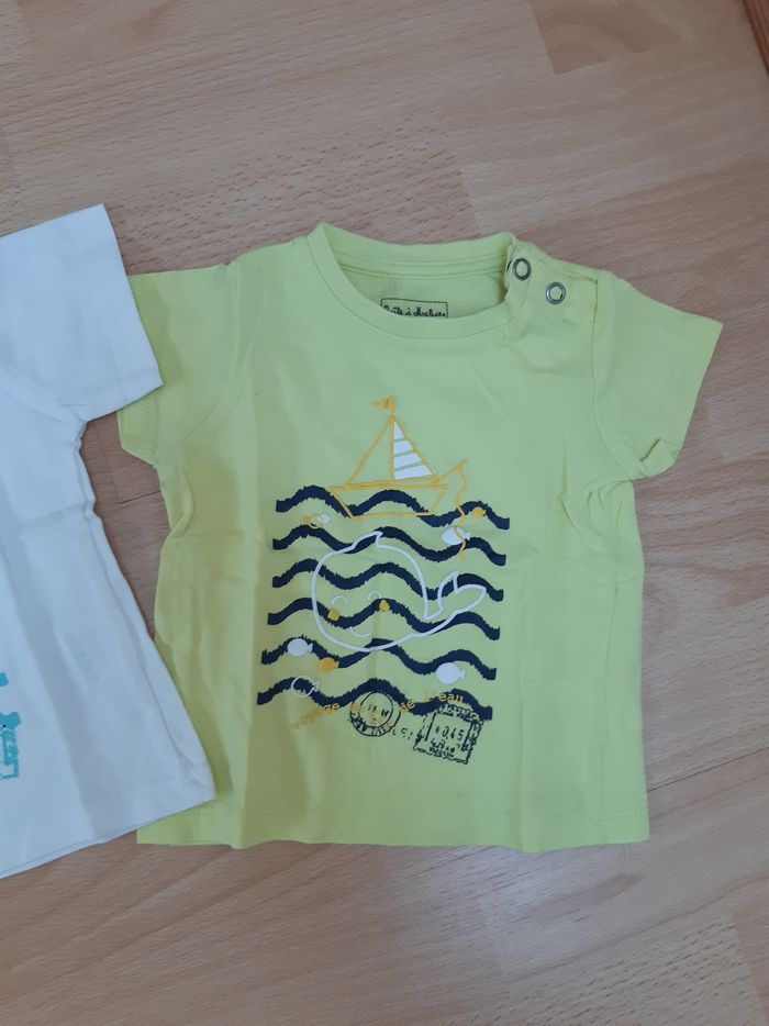 Lot de 2 tee-shirt manches courtes 3 mois TBE - photo numéro 3