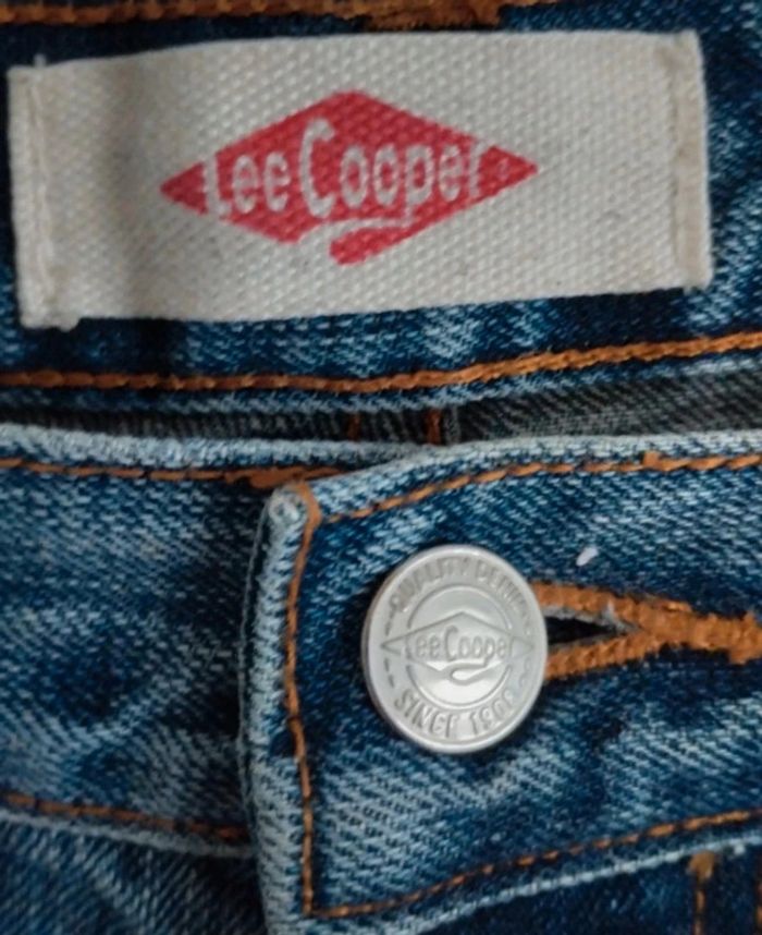 Jean bleu Lee Cooper taille 48 - photo numéro 4