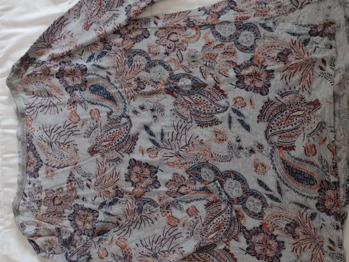 Haut taille 42 - photo numéro 2