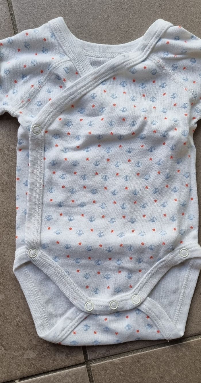 2 bodys taille 50 - photo numéro 5